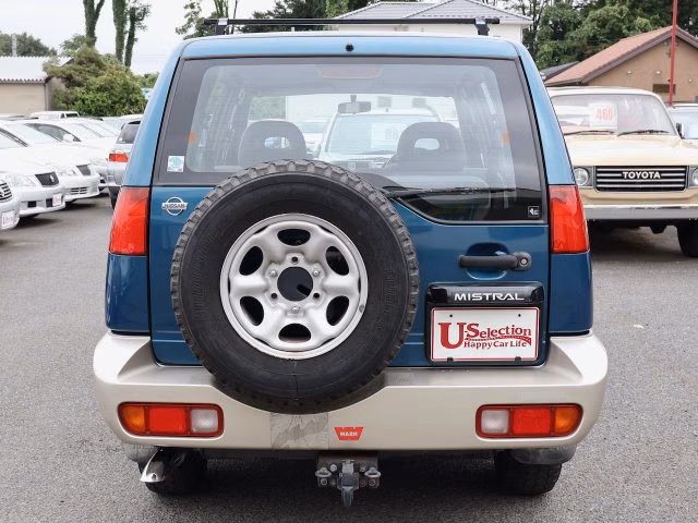 NISSAN MISTRAL