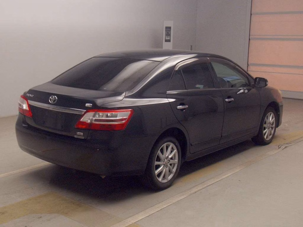 TOYOTA PREMIO