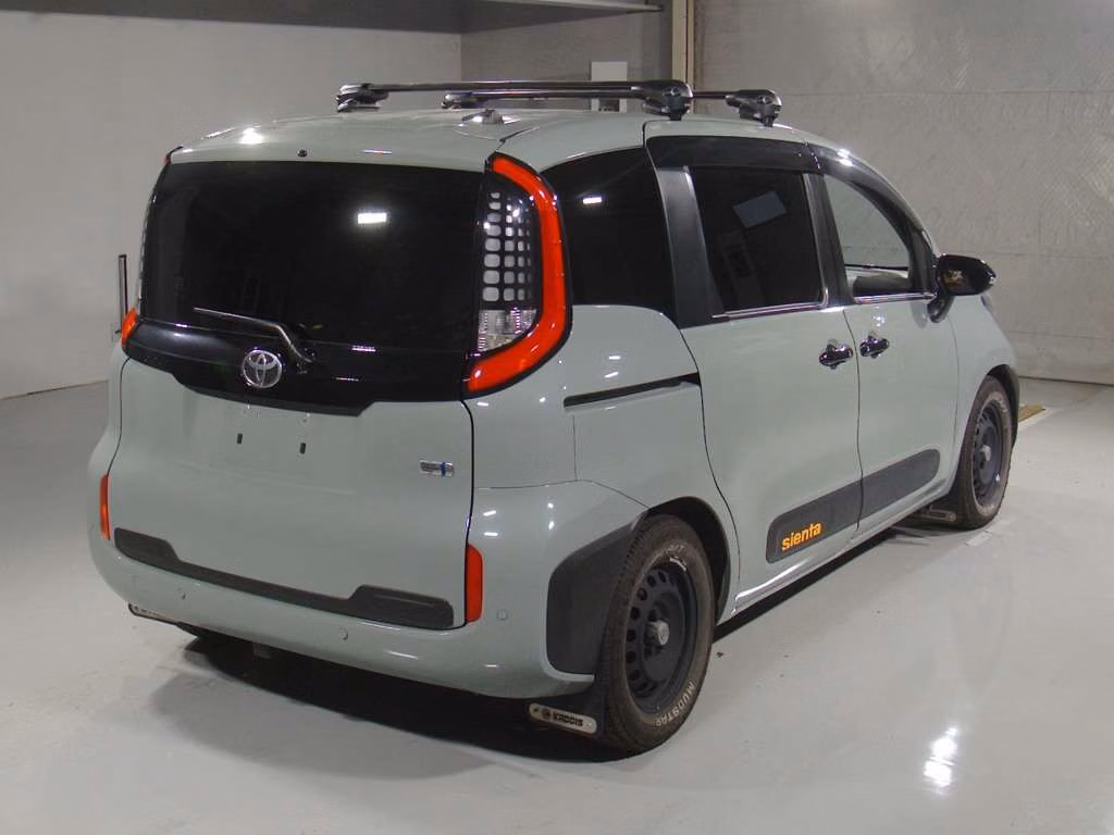 TOYOTA SIENTA