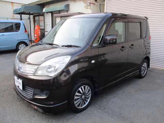 MITSUBISHI DELICA D:2