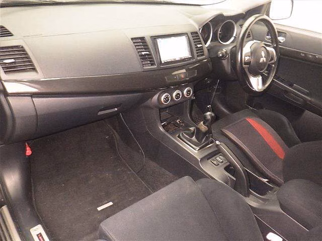MITSUBISHI LANCER EVOLUTION