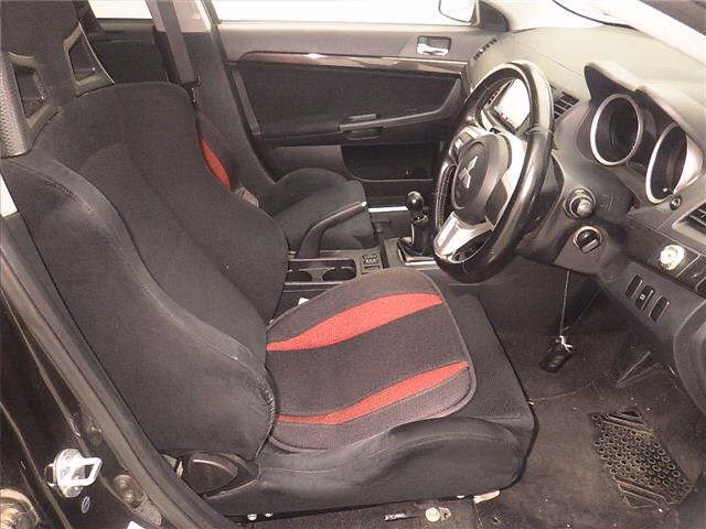 MITSUBISHI LANCER EVOLUTION