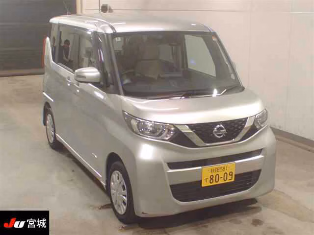 NISSAN ROOX