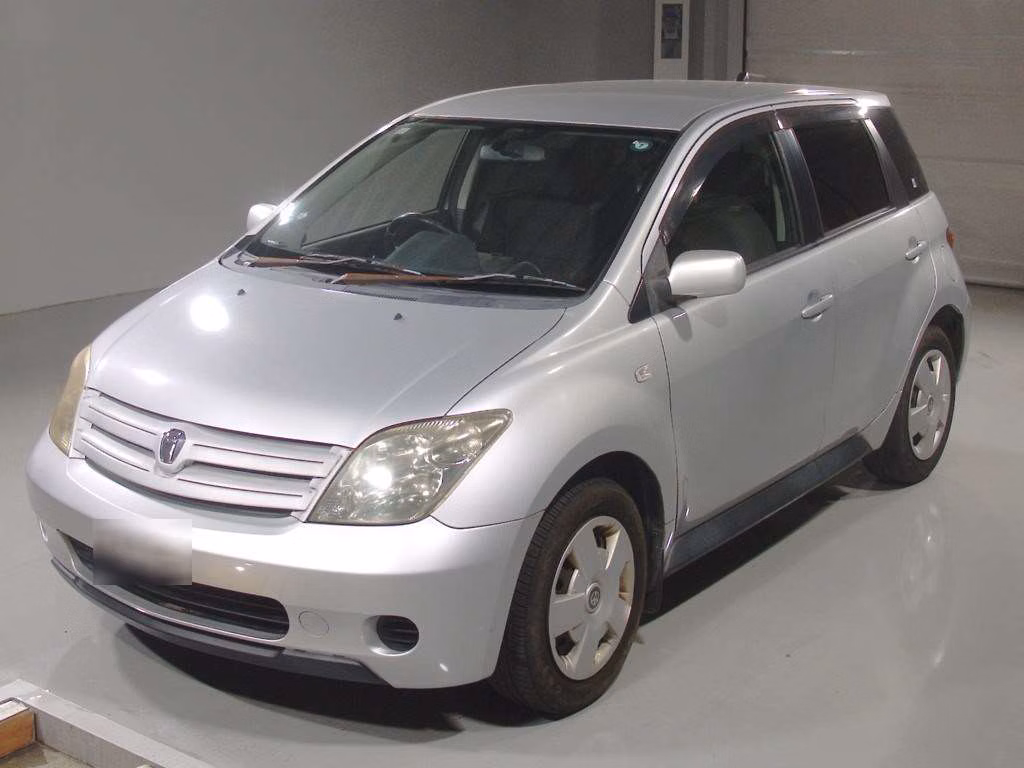 TOYOTA IST