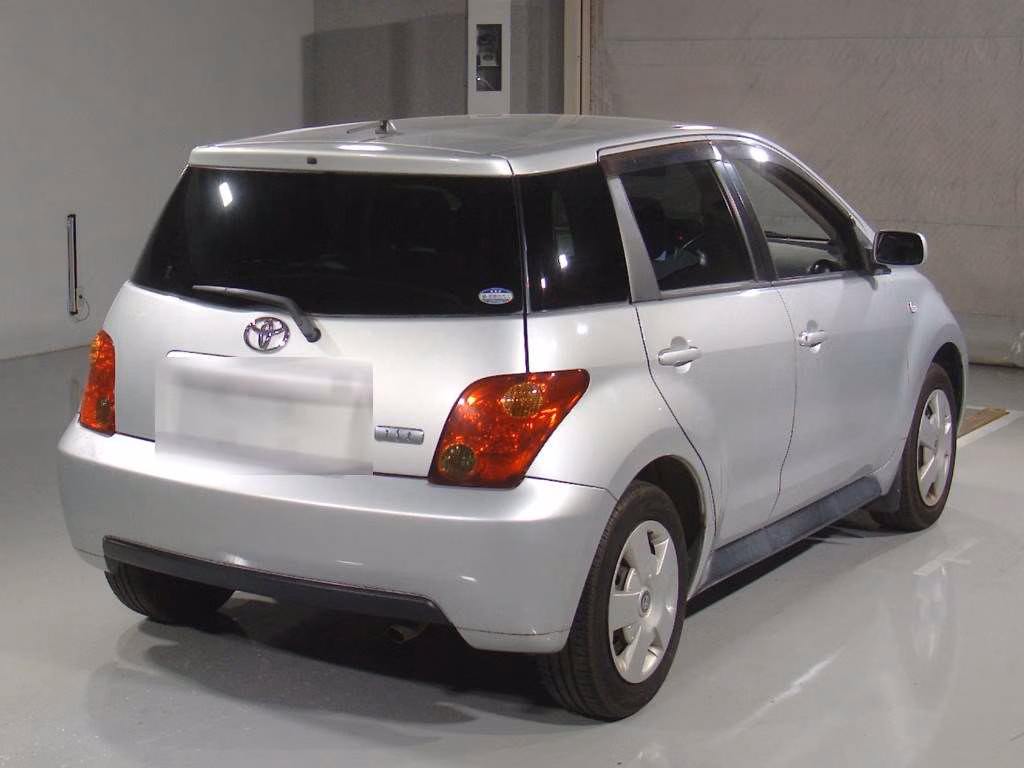 TOYOTA IST