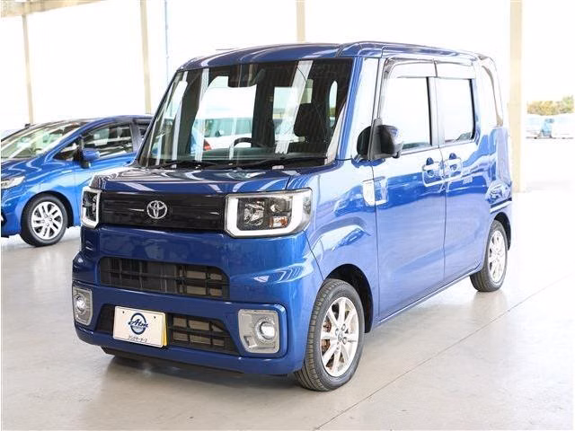 TOYOTA PIXIS MEGA
