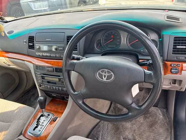 TOYOTA MARK II