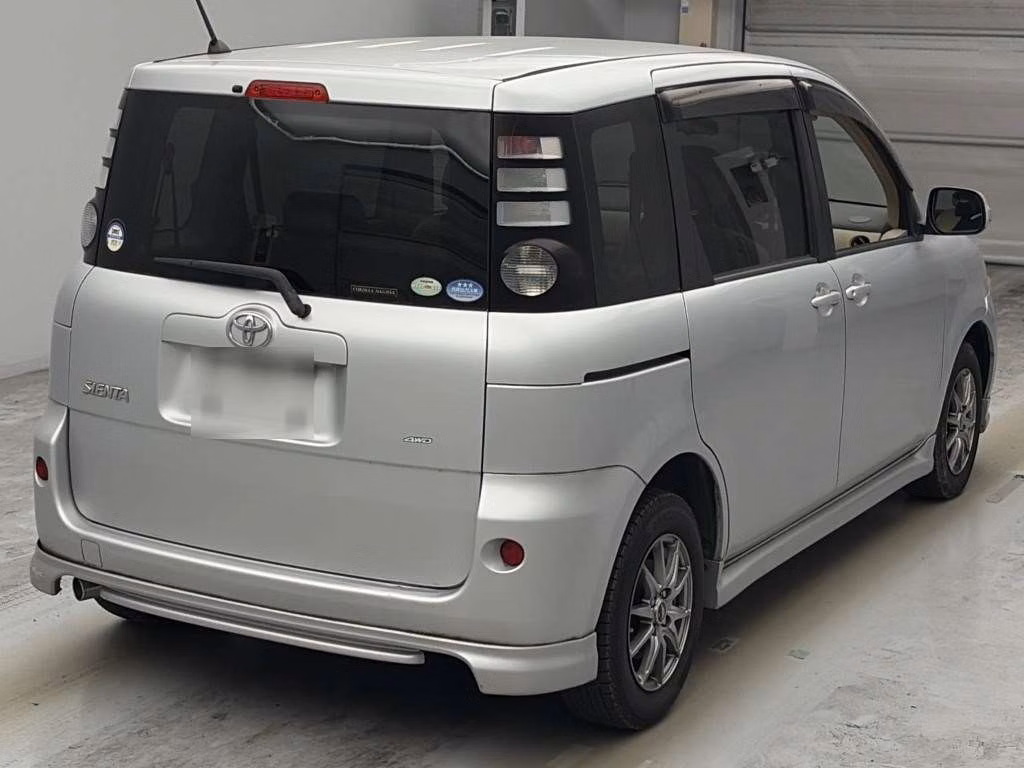 TOYOTA SIENTA
