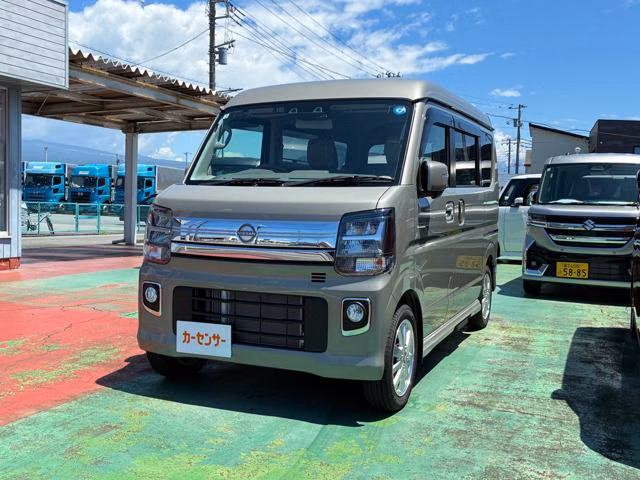 NISSAN NV100 CLIPPER