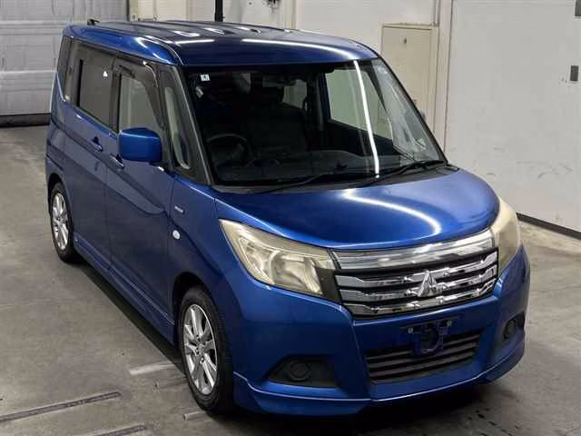 MITSUBISHI DELICA D:2