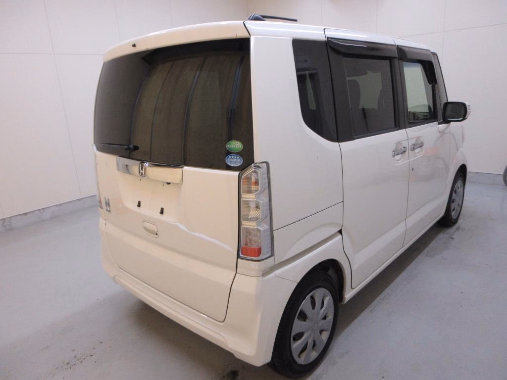 HONDA N-BOX