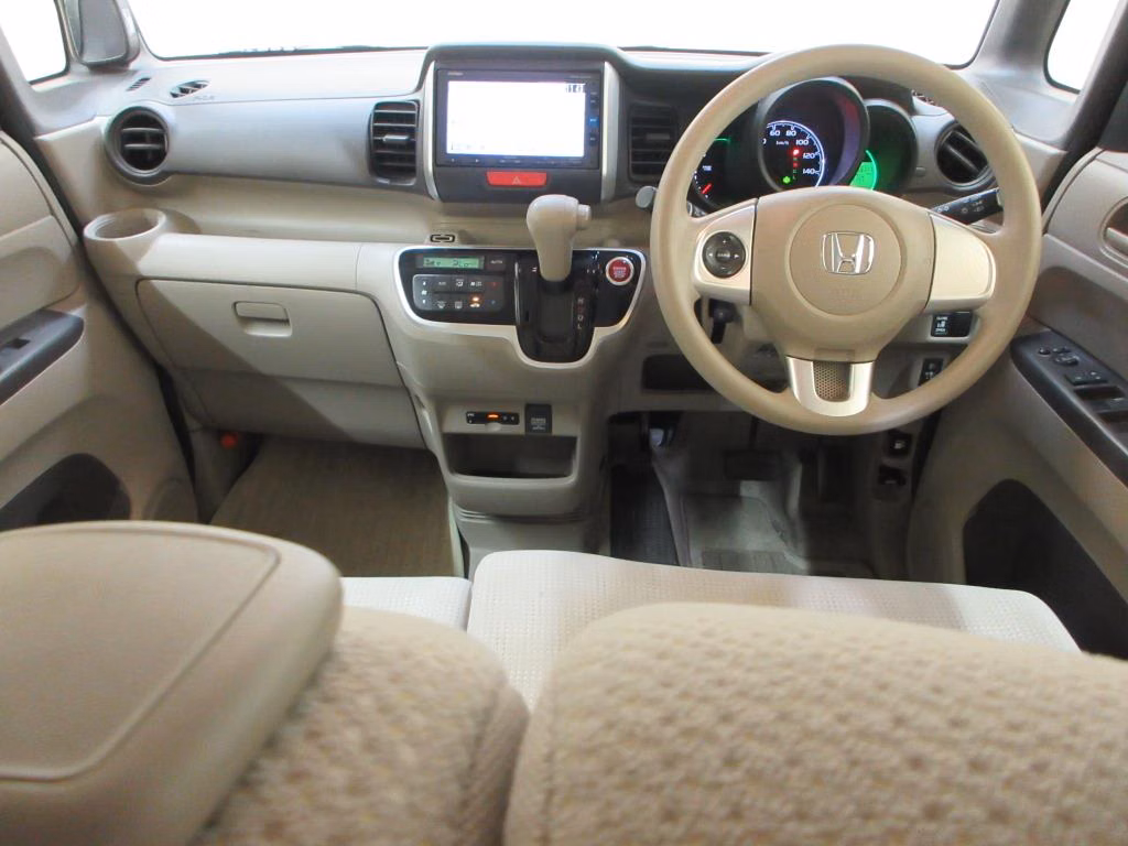 HONDA N-BOX