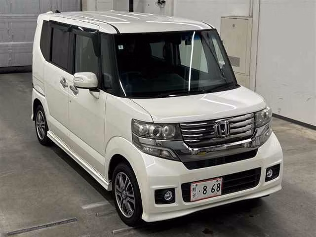 HONDA N-BOX