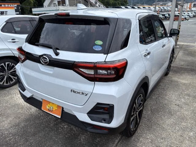 DAIHATSU ROCKY