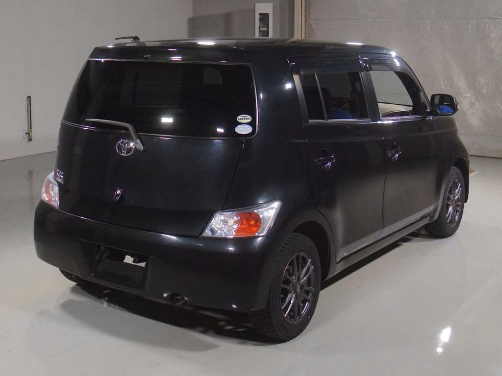 TOYOTA BB