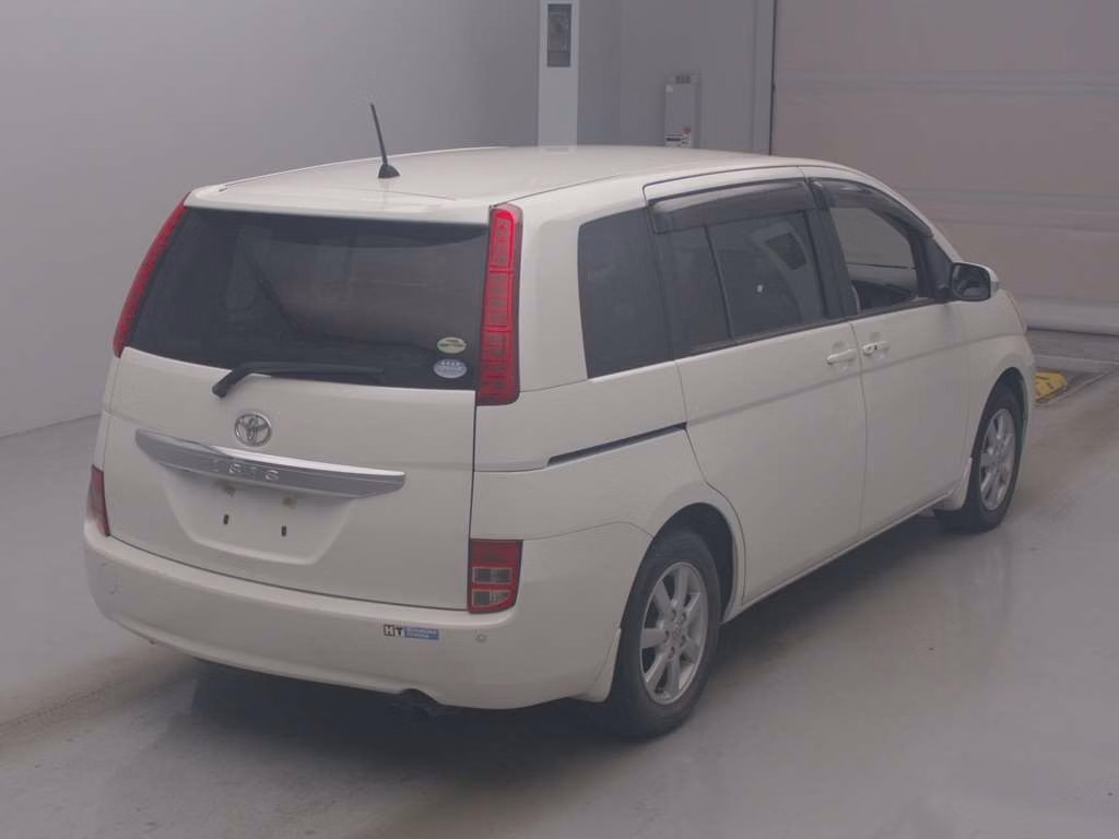 TOYOTA ISIS