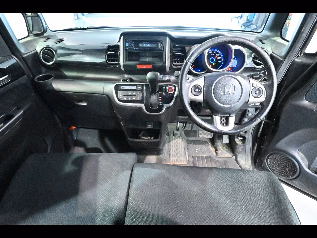 HONDA N-BOX