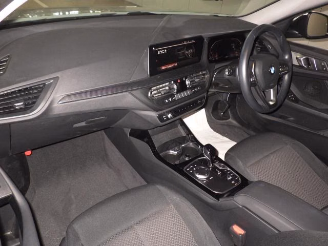 BMW 1-SERIES
