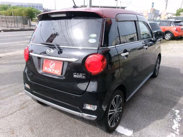 DAIHATSU CAST