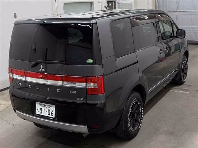 MITSUBISHI DELICA D:5