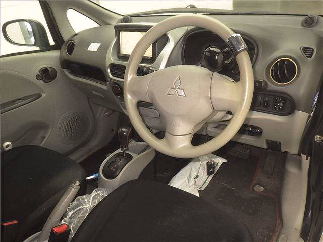 MITSUBISHI I