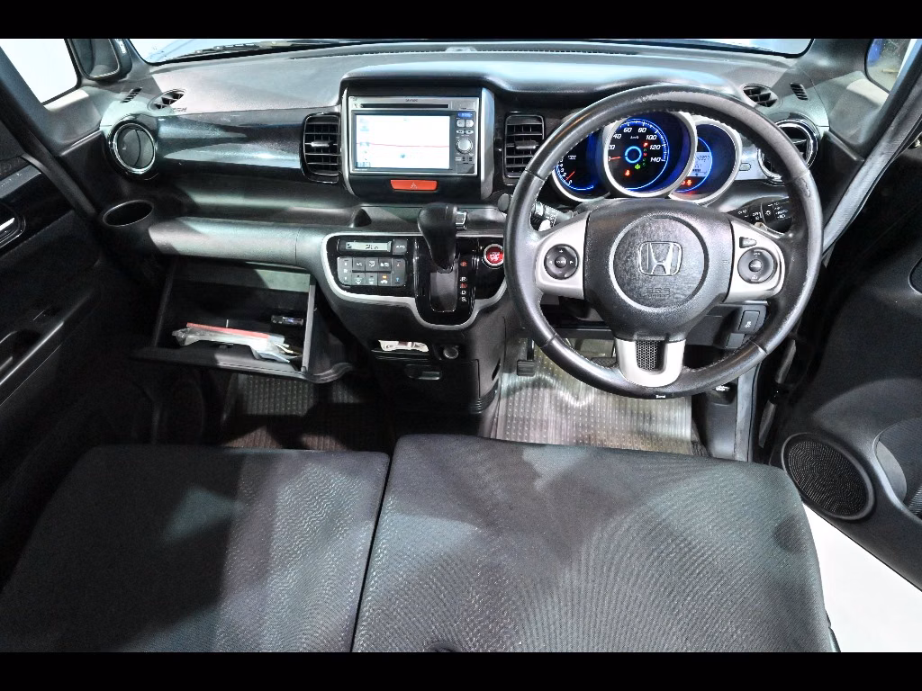 HONDA N-BOX