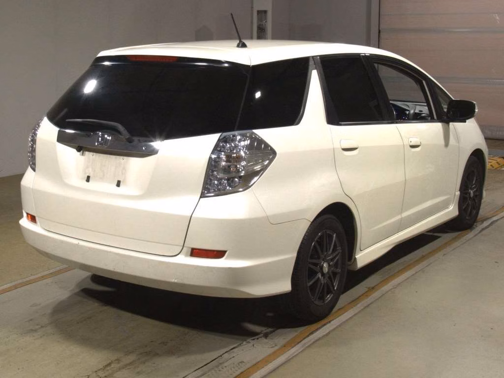 HONDA FIT SHUTTLE