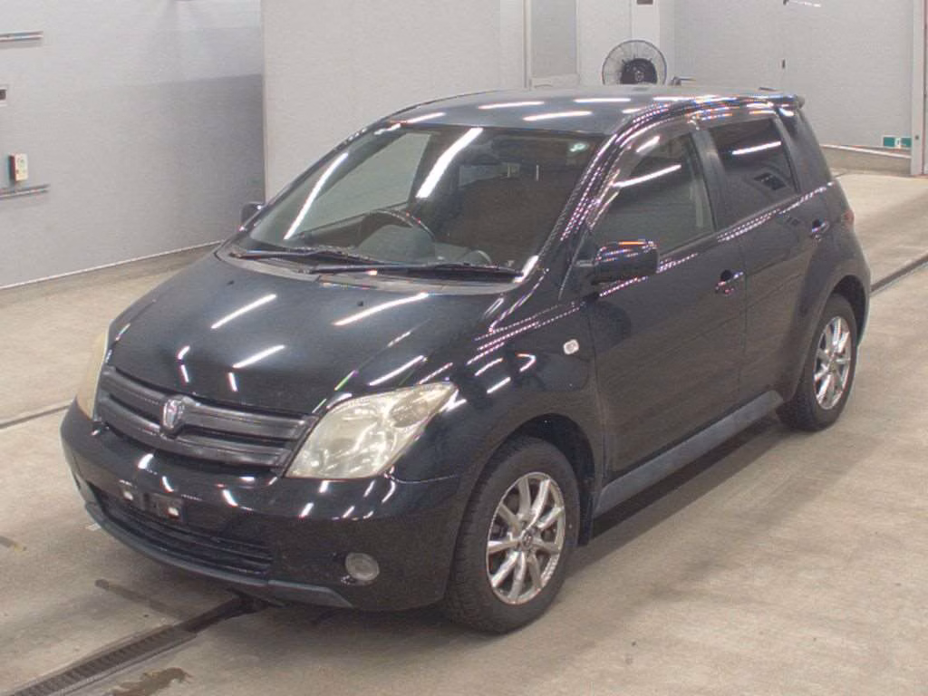 TOYOTA IST