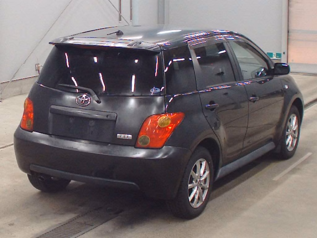 TOYOTA IST