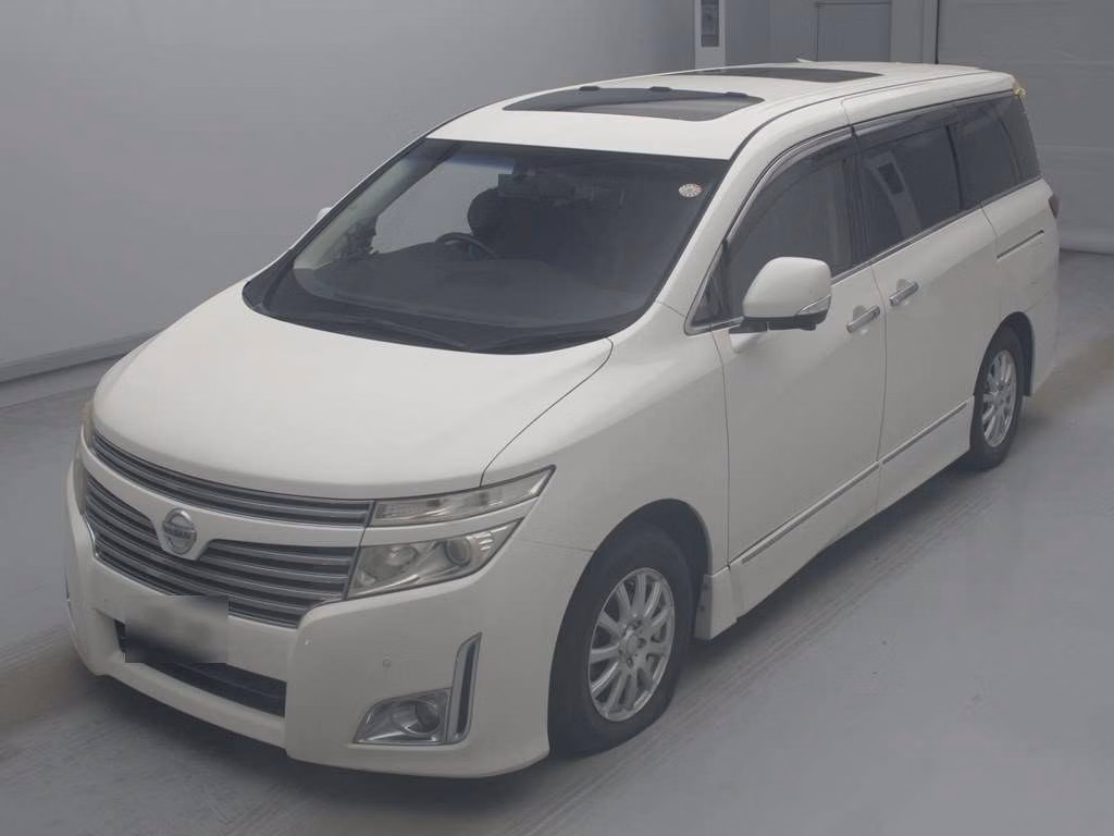 NISSAN ELGRAND
