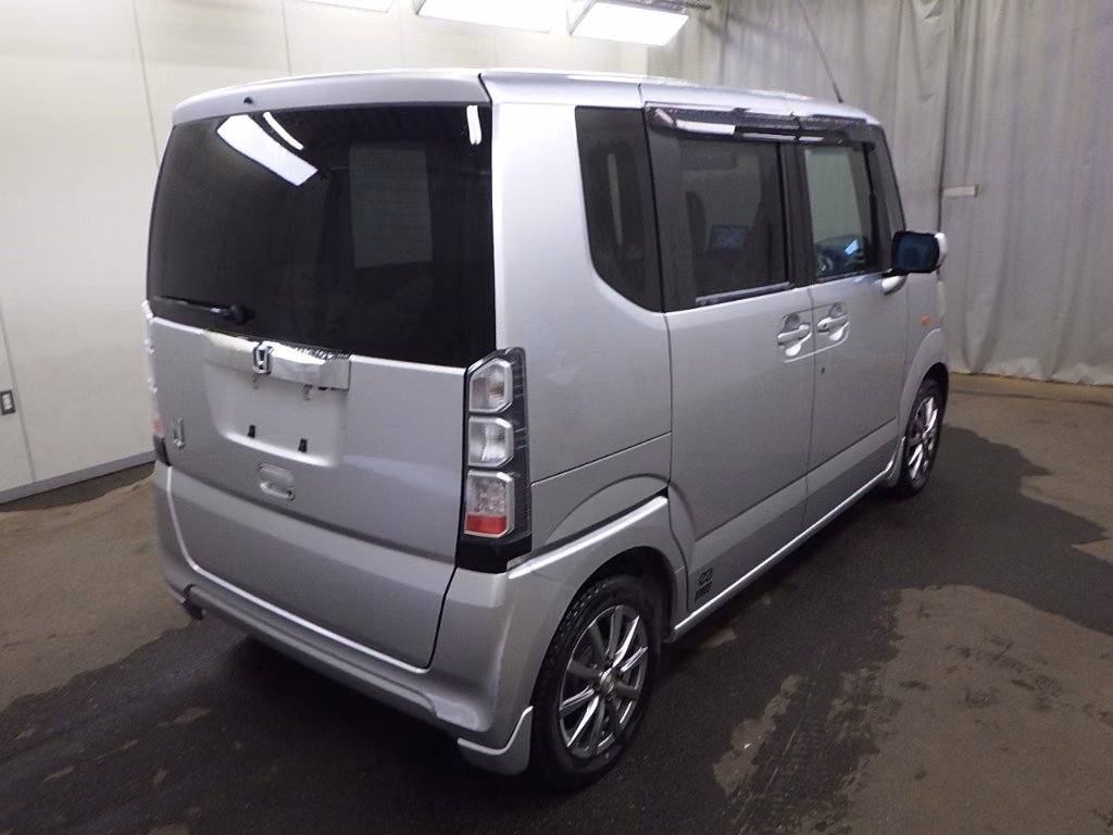 HONDA N-BOX