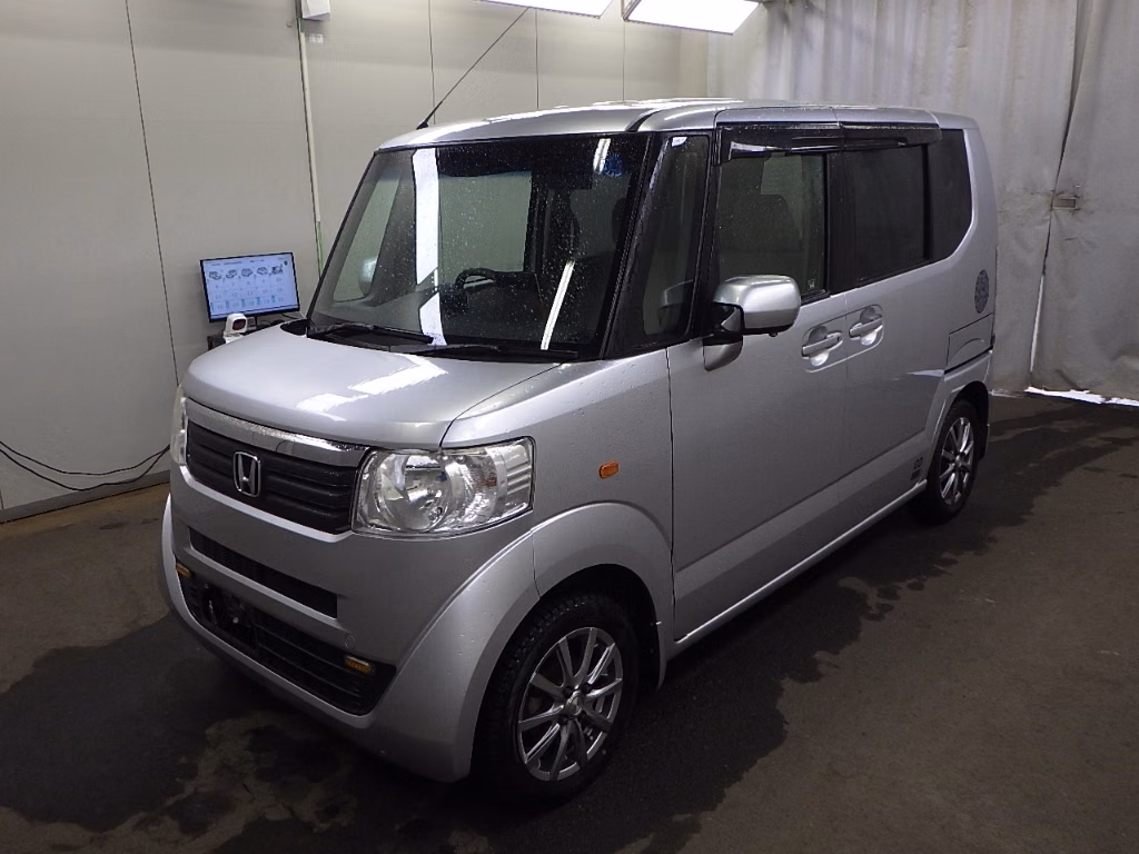 HONDA N-BOX