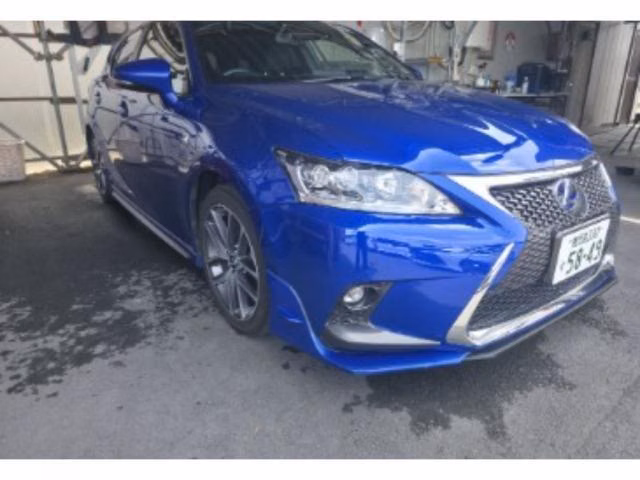 Lexus CT200h
