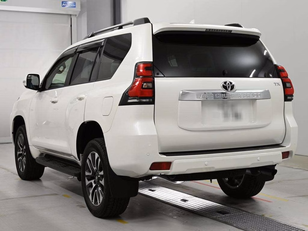 TOYOTA LAND CRUISER PRADO