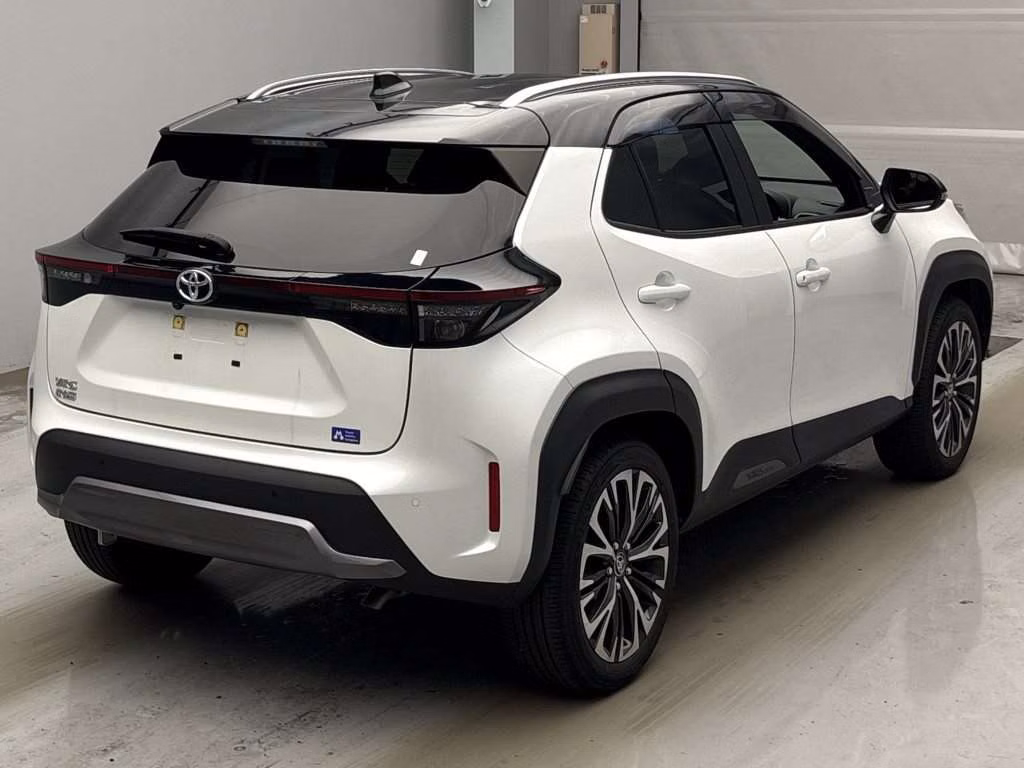 TOYOTA YARIS CROSS