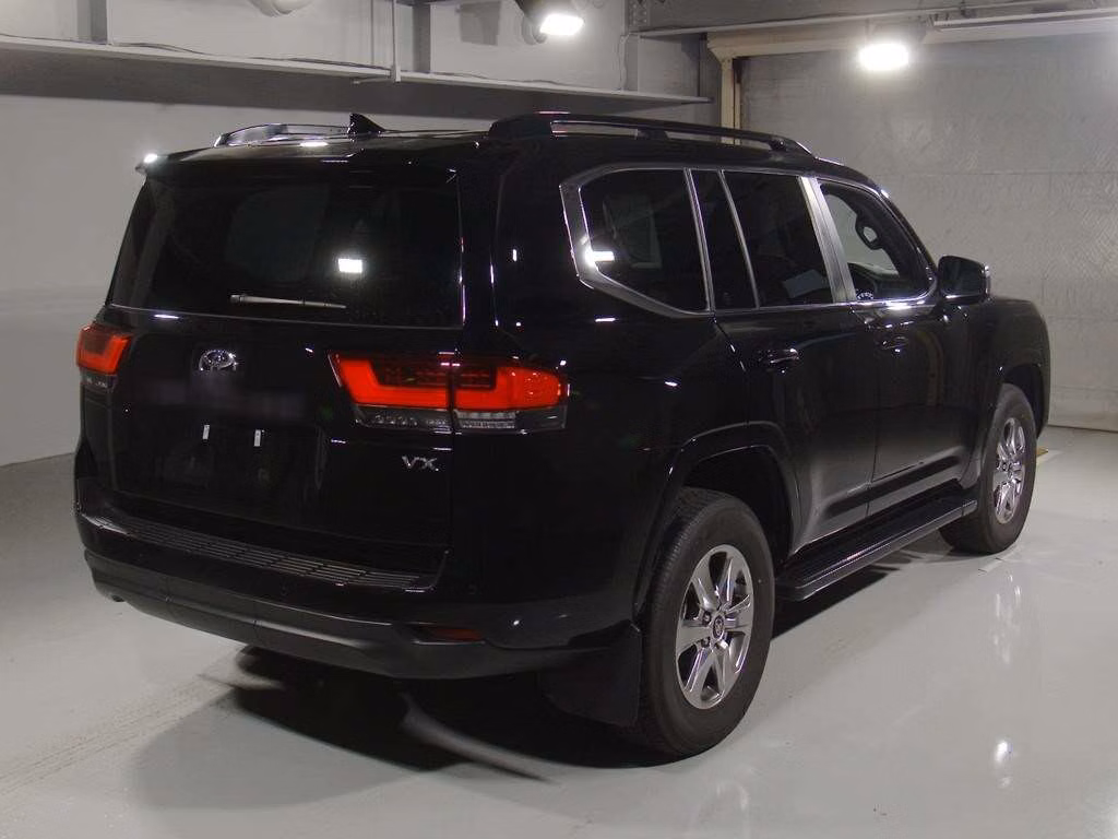 TOYOTA LAND CRUISER