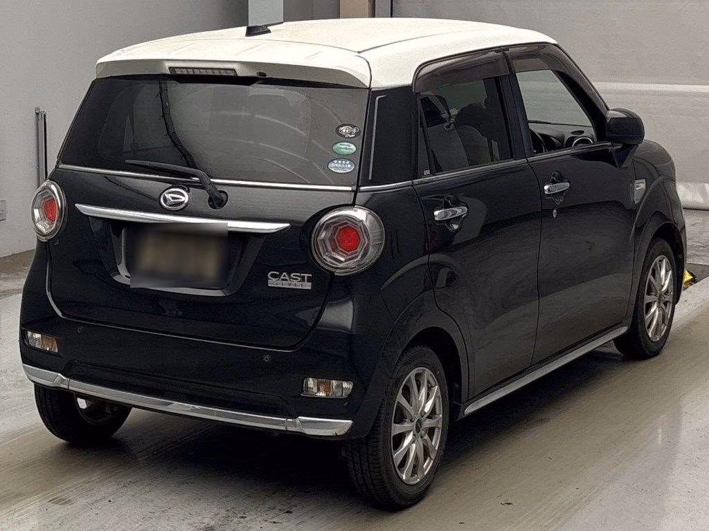 DAIHATSU CAST