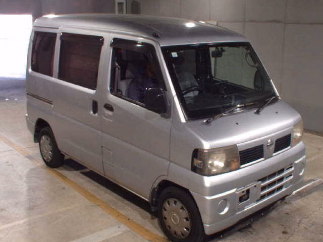 NISSAN CLIPPER