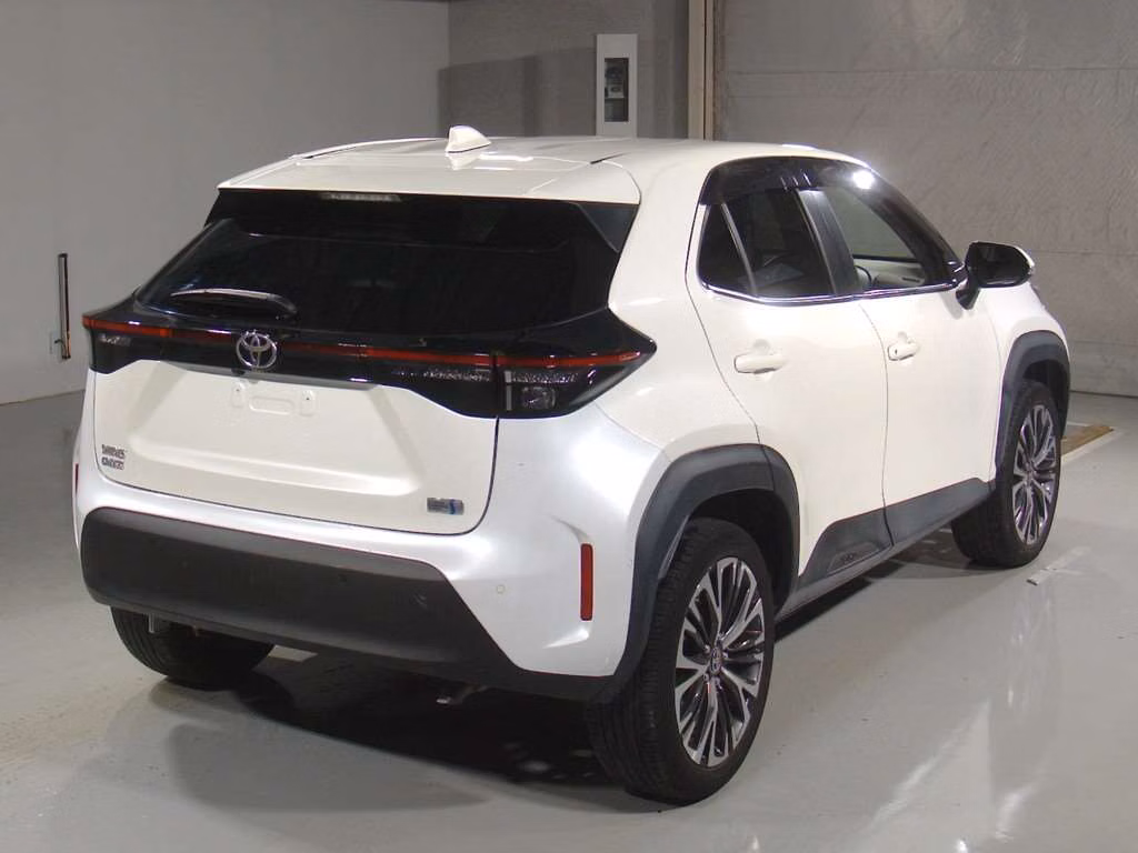 TOYOTA YARIS CROSS