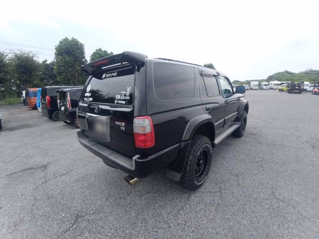 TOYOTA HILUX SURF