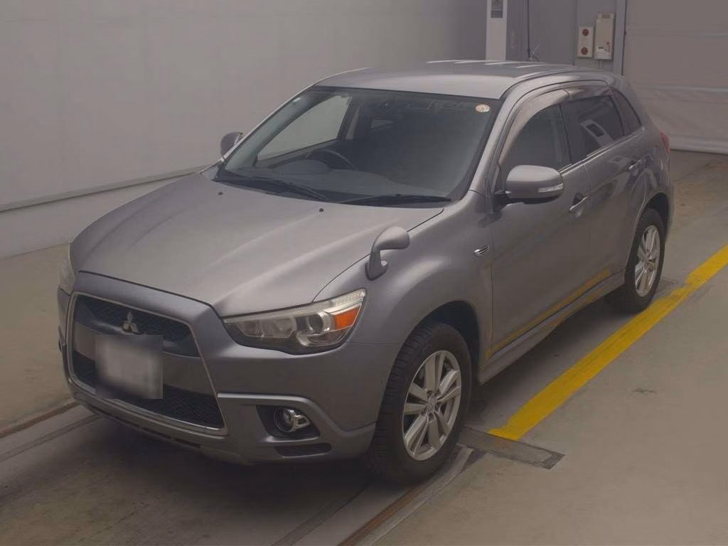 MITSUBISHI RVR