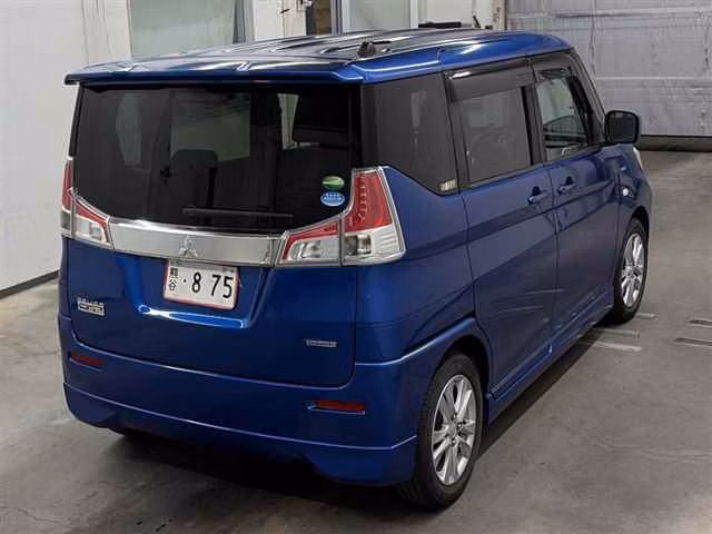 MITSUBISHI DELICA D:2
