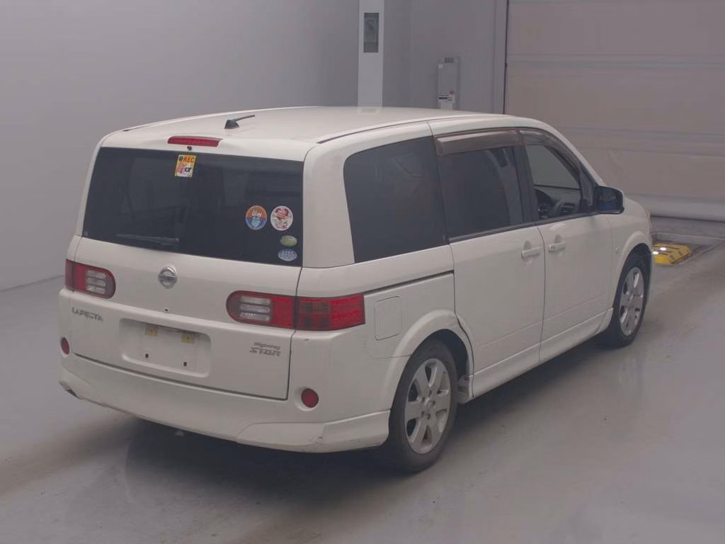 NISSAN LAFESTA