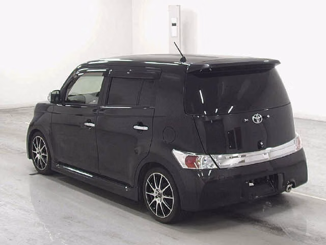 TOYOTA BB