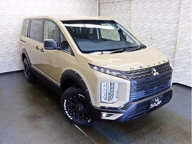 MITSUBISHI DELICA D:5