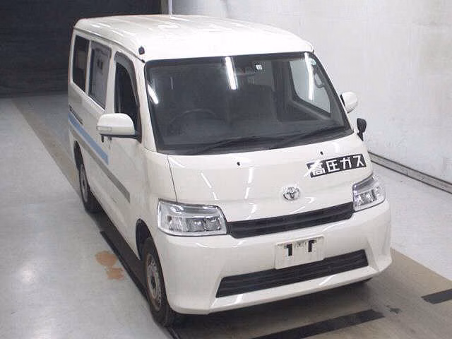 TOYOTA TOWN ACE