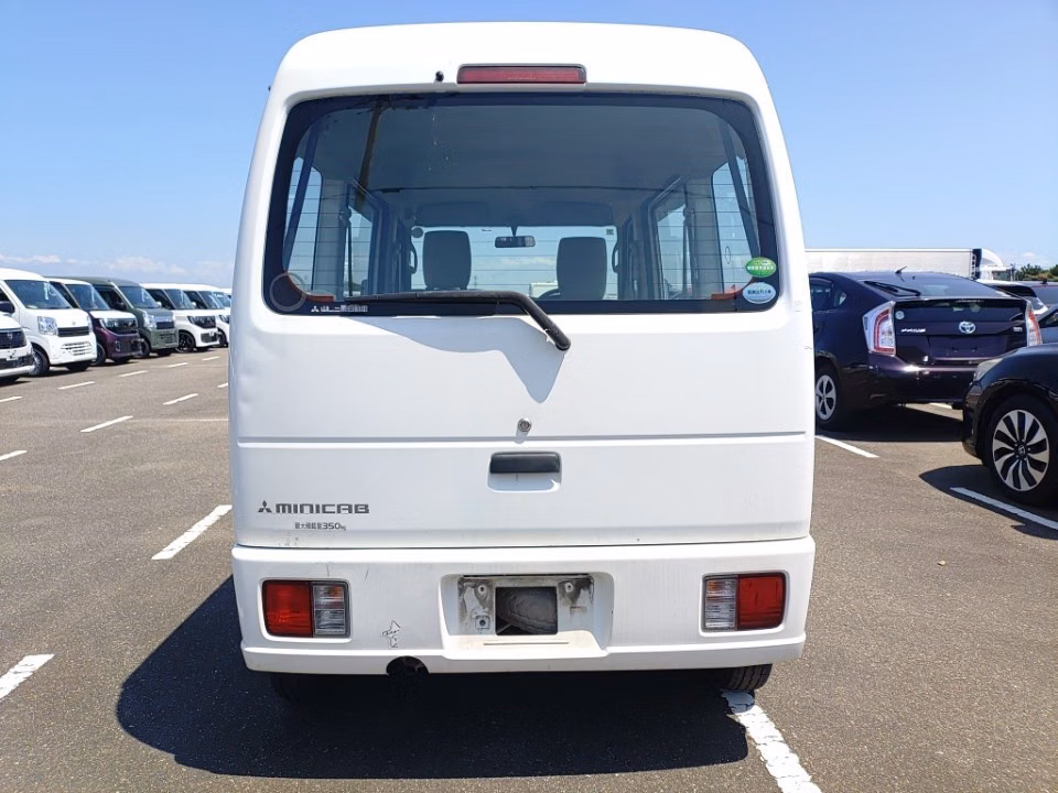 MITSUBISHI MINICAB