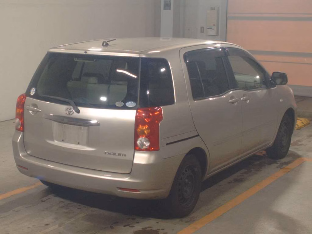 TOYOTA RAUM