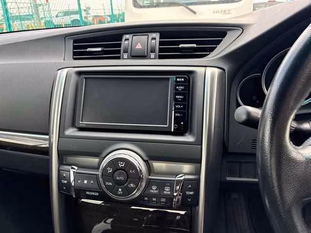 TOYOTA MARK X