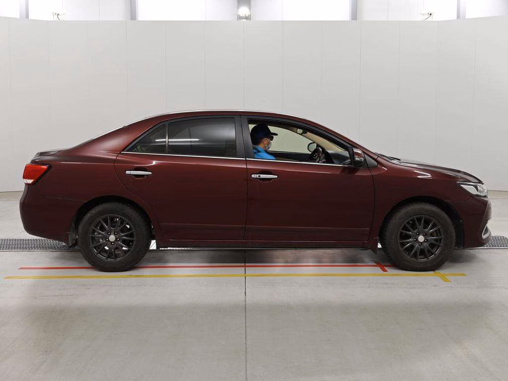 TOYOTA PREMIO